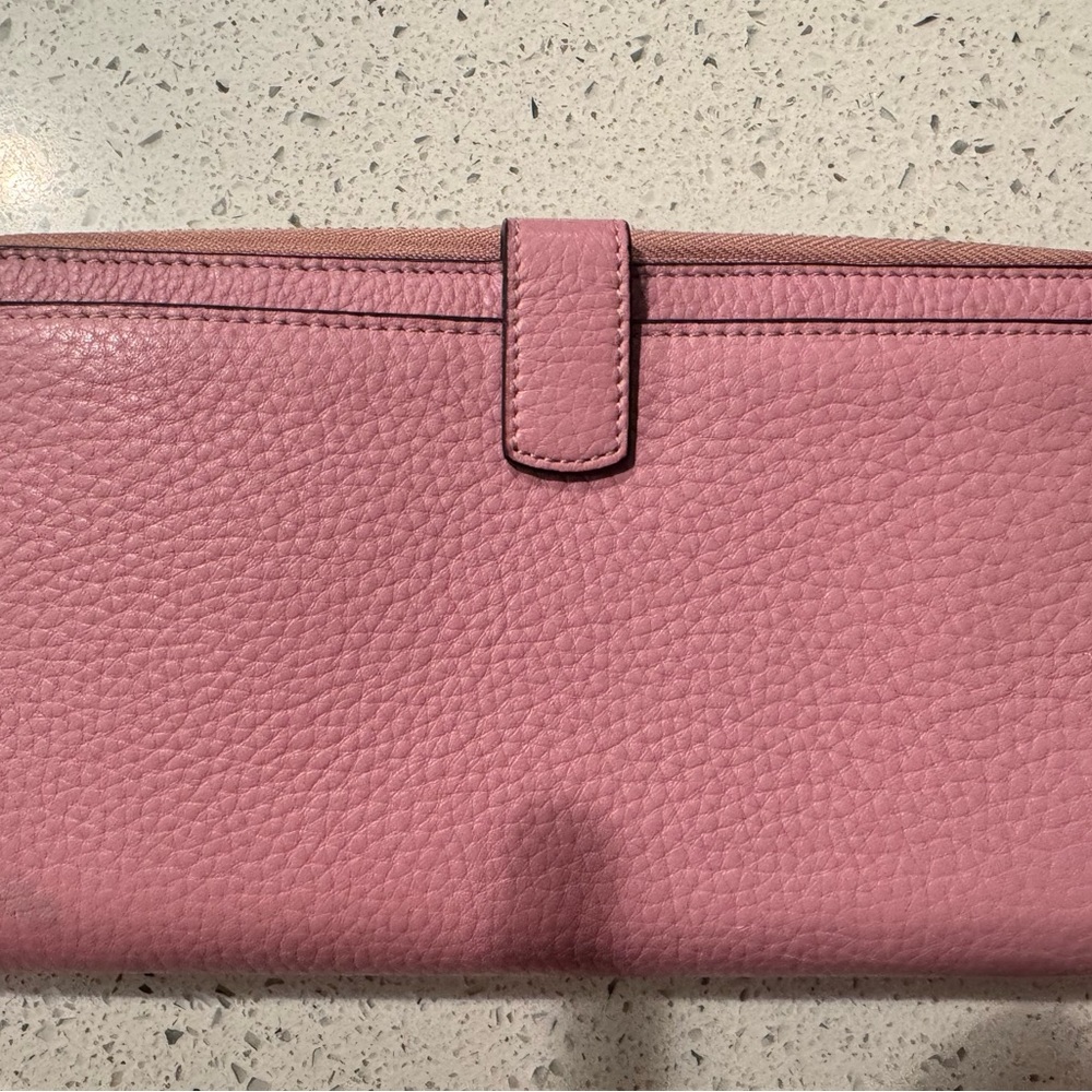 Tumi Pink Pebbled Wristlet Clutch EUC - Picture 3 of 15